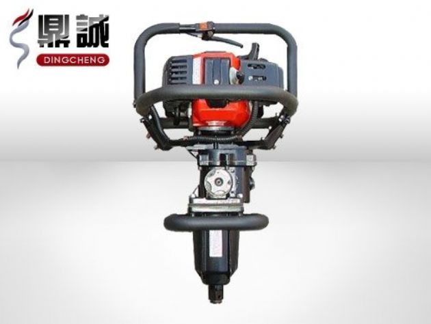 點擊查看詳細信息<br>標題：便攜式內燃扳手 閱讀次數(shù)：4409