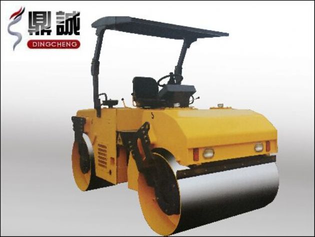 点击查看详细信息<br>标题：6吨双钢轮振动压路机 阅读次数：13149